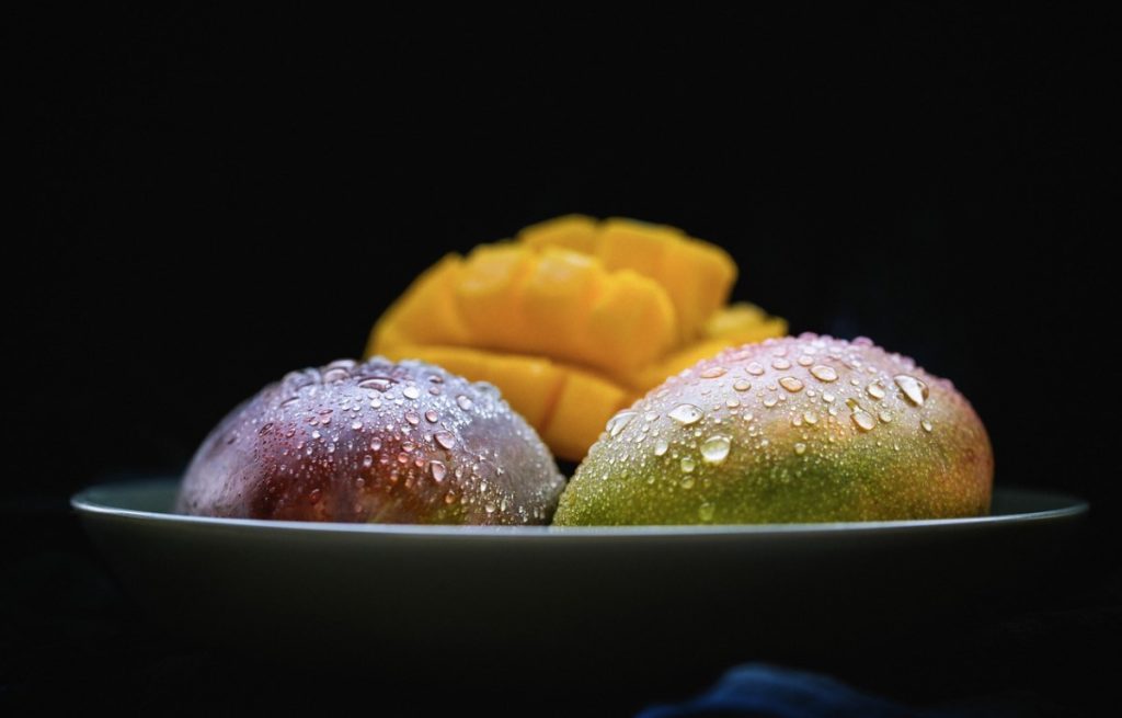 Фрукт манго анонс